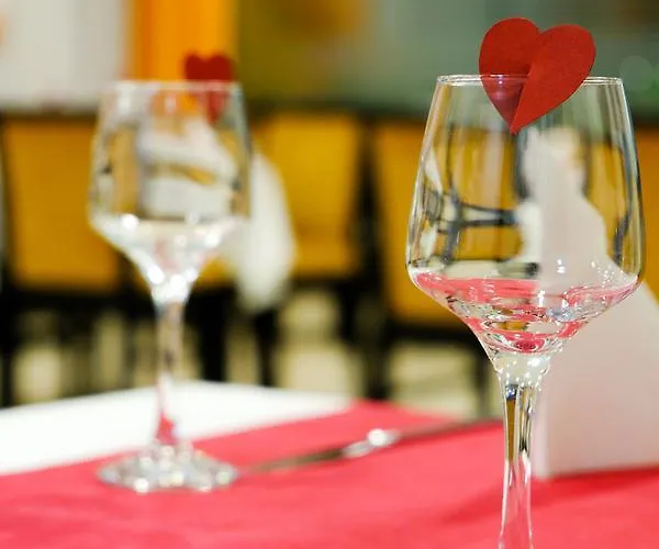 Harkanyi Psoriasis Centrum 호텔 3*